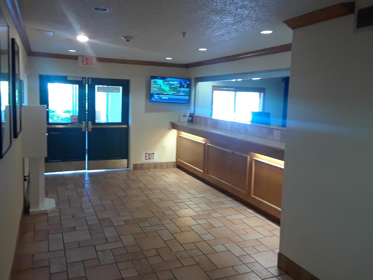 Intown Suites Houston Intercontinental Exterior foto